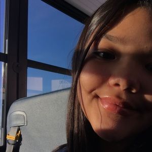 Meet your Posher, Beatriz